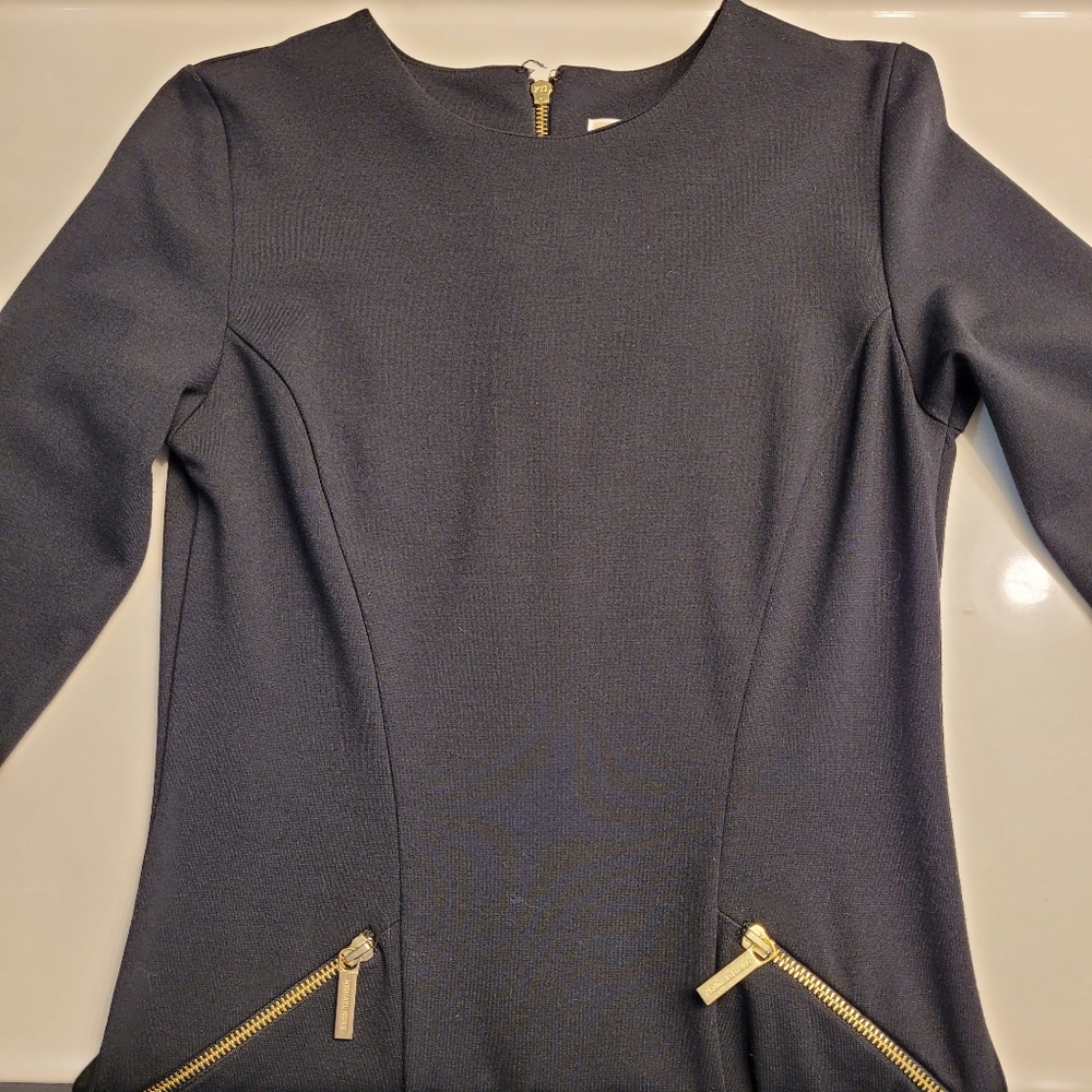 Michael Kors Longsleeve Little Black Dress Back Zip Closure Zip Pockets Size 4 - Picture 2 of 13